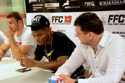 LUIS TAVARES photo gallery